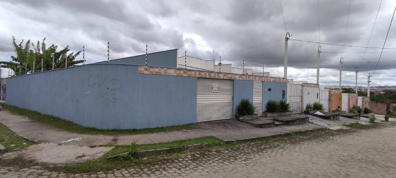 #2752 - Casa para Venda em Feira de Santana - BA