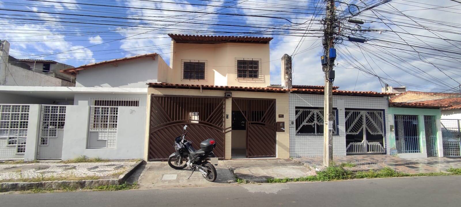#2799 - Casa para Venda em Feira de Santana - BA
