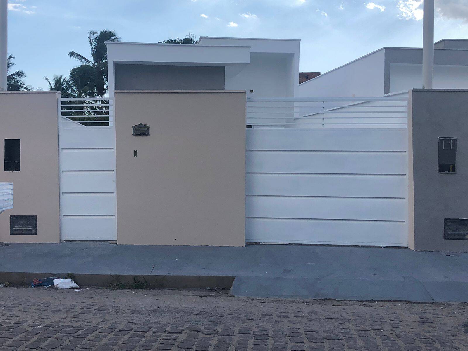 #2806 - Casa para Venda em Feira de Santana - BA