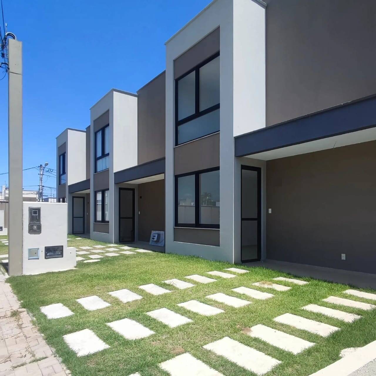 #2901 - Casa para Locação em Feira de Santana - BA