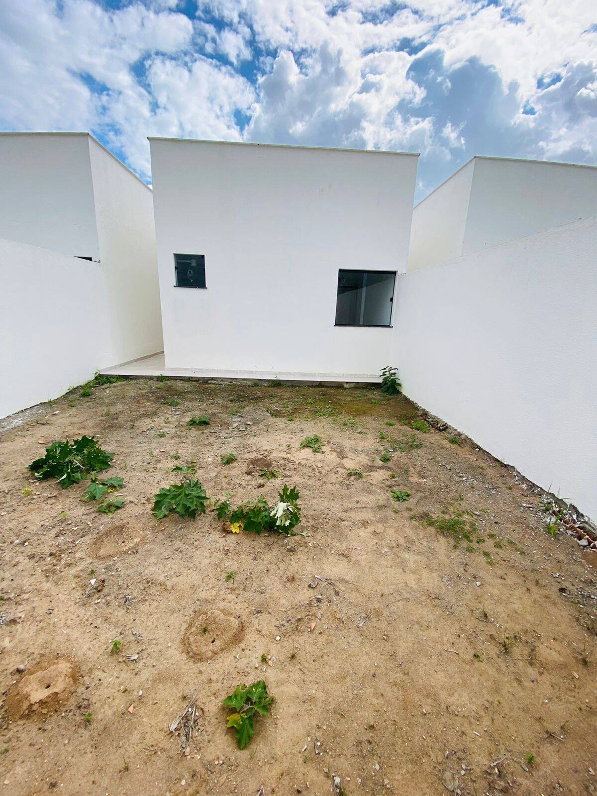 Casa à venda com 3 quartos, 70m² - Foto 8