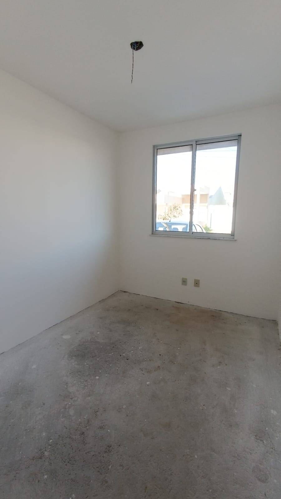 Casa à venda com 3 quartos, 61m² - Foto 4