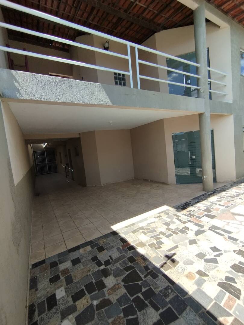 #3043 - Casa para Locação em Feira de Santana - BA