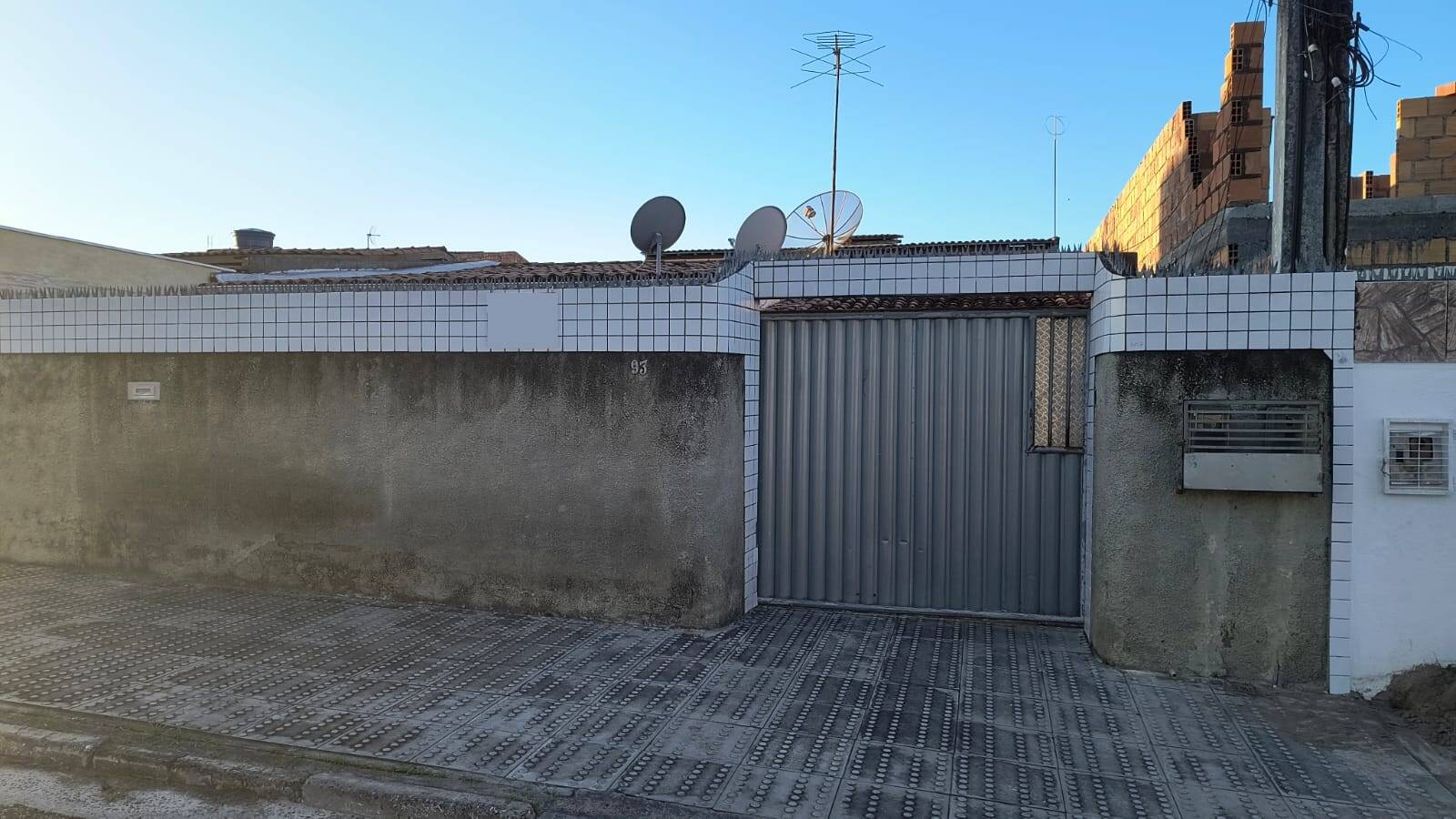 #3053 - Casa para Venda em Feira de Santana - BA