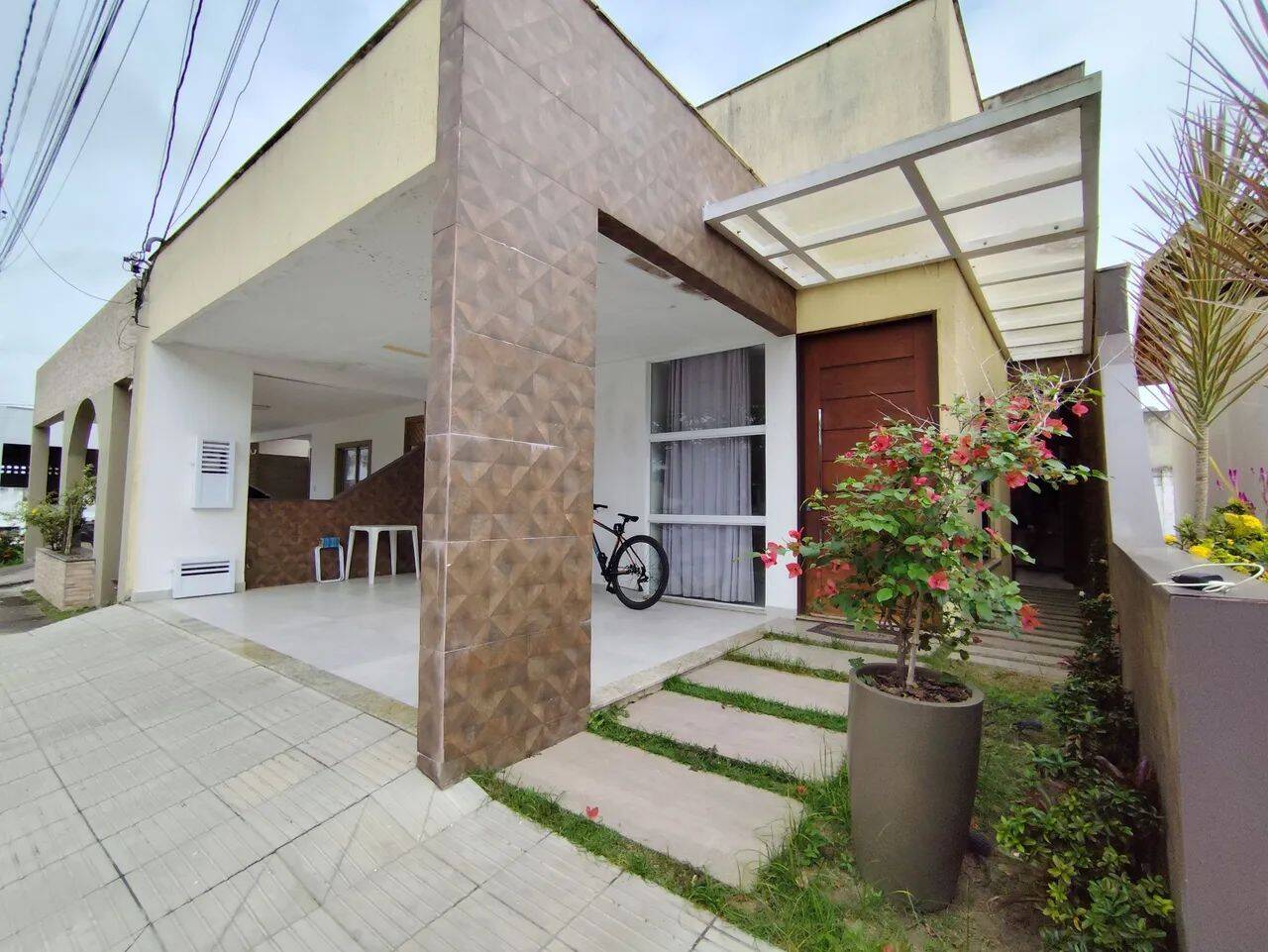 #3123 - Casa para Venda em Feira de Santana - BA