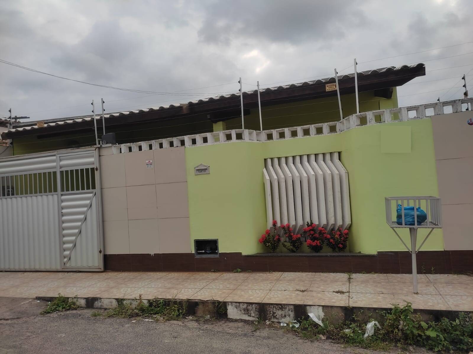 #3134 - Casa para Venda em Feira de Santana - BA