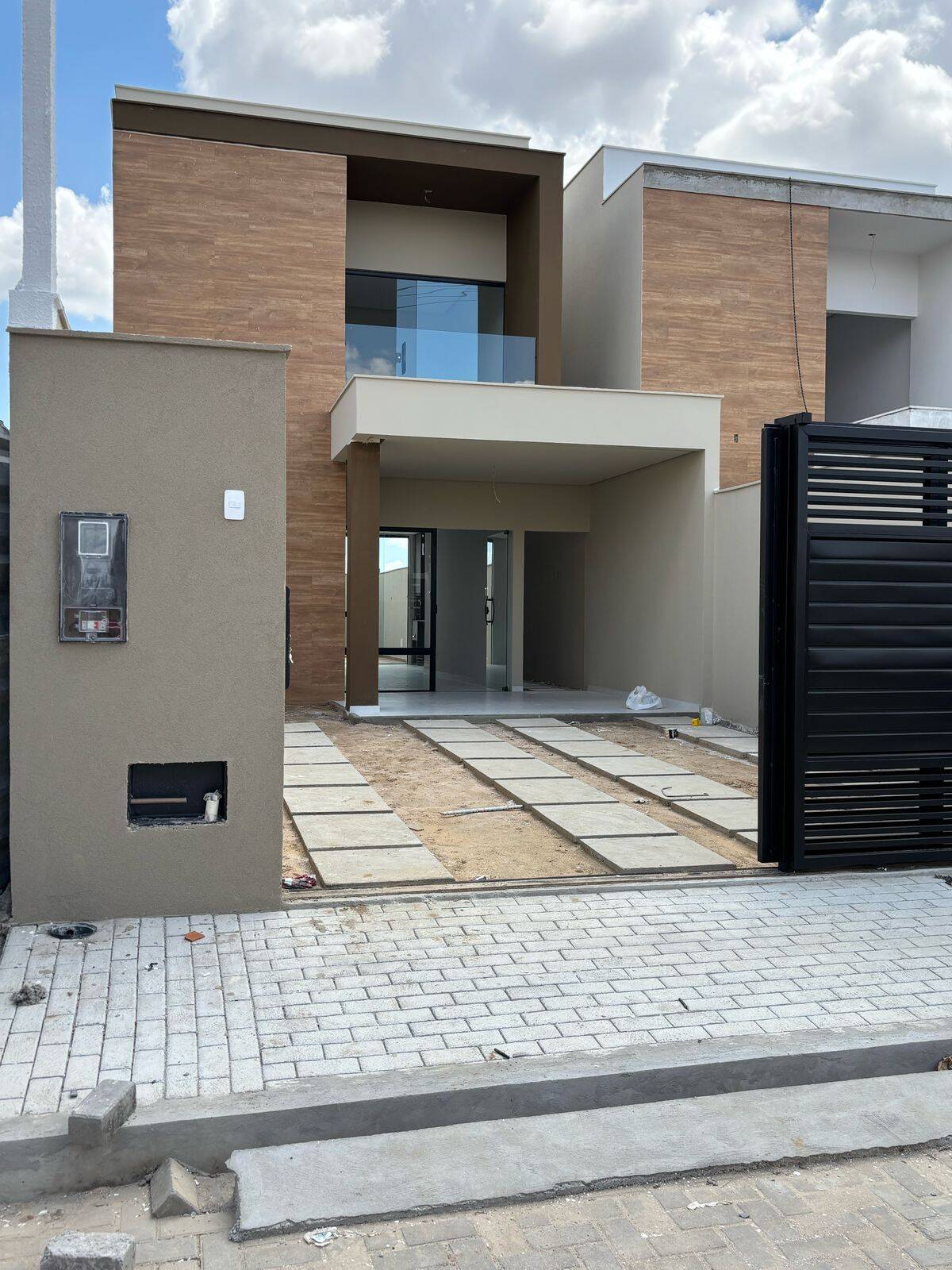 Casa à venda com 3 quartos, 112m² - Foto 2