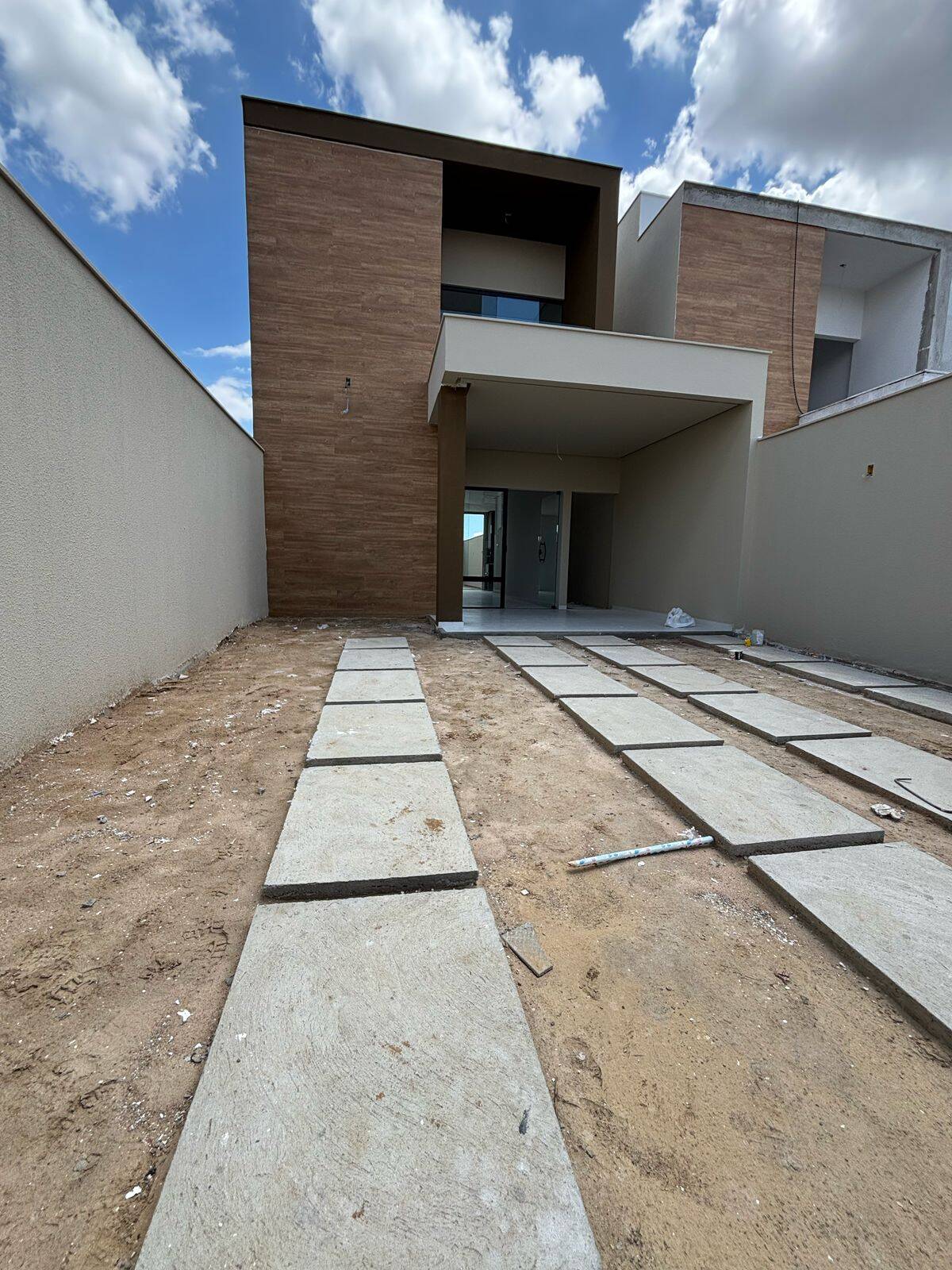 Casa à venda com 3 quartos, 112m² - Foto 4