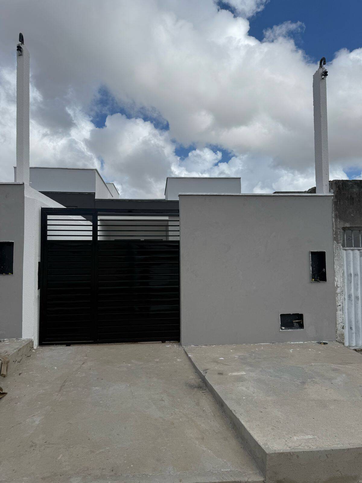 #3199 - Casa para Venda em Feira de Santana - BA