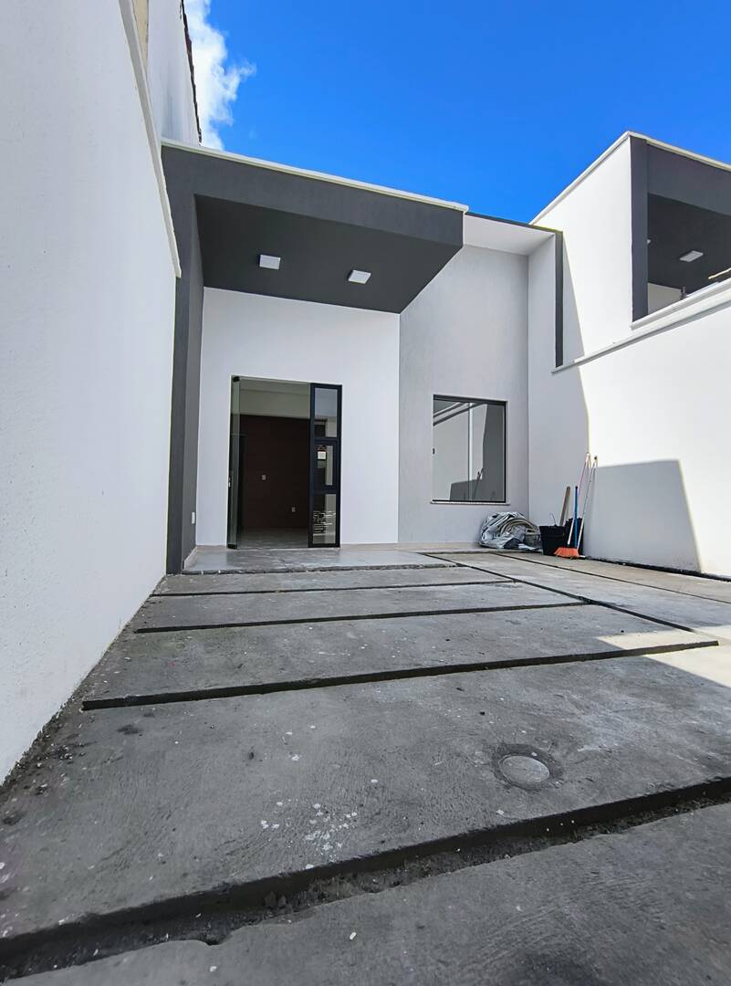 #3209 - Casa para Venda em Feira de Santana - BA