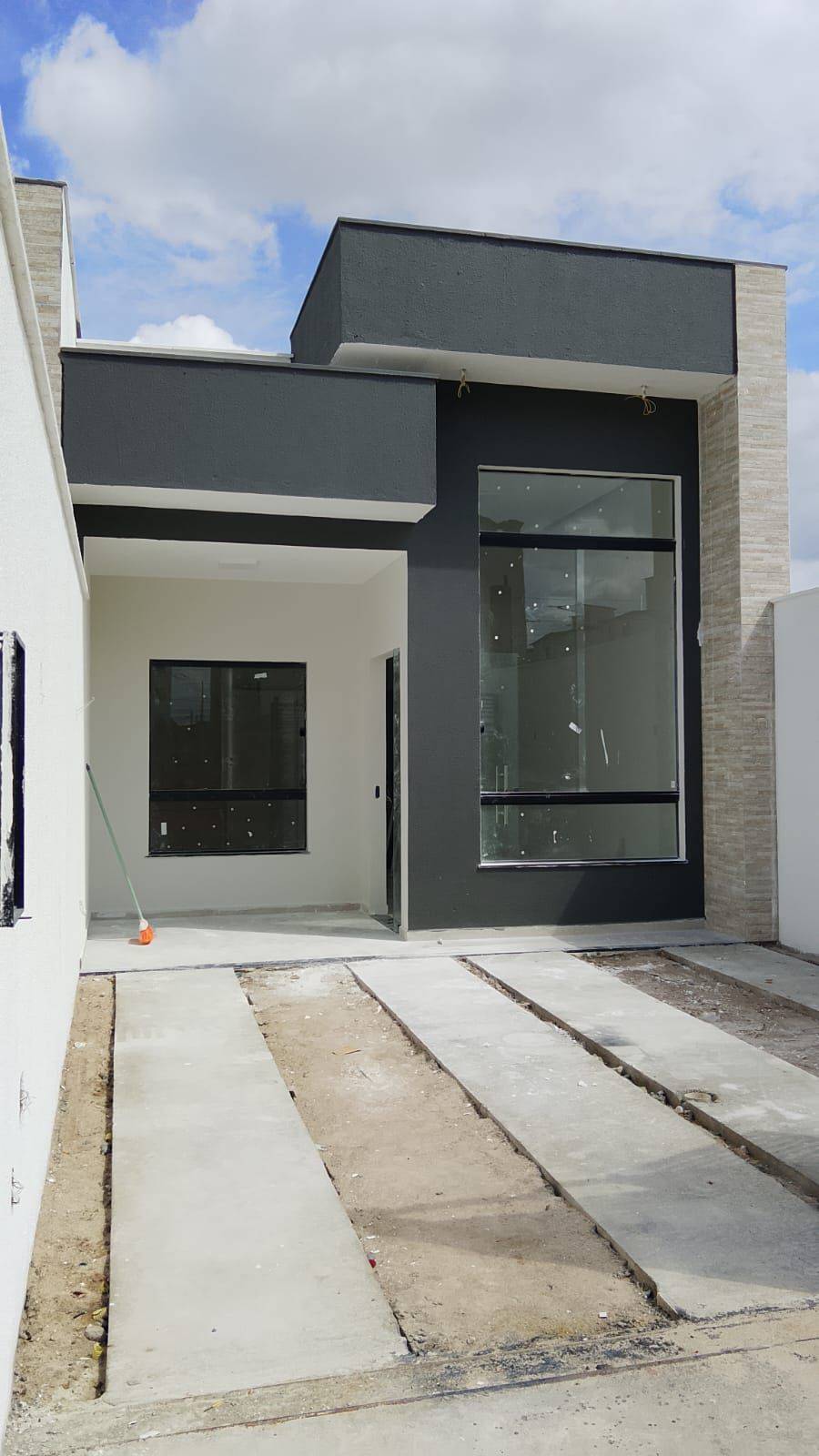 #3261 - Casa para Venda em Feira de Santana - BA