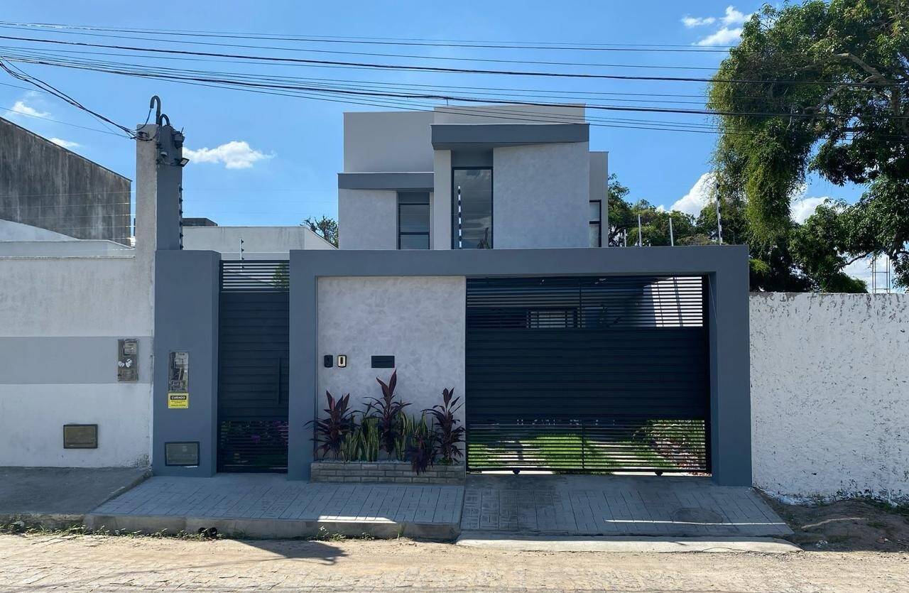 #3284 - Casa para Venda em Feira de Santana - BA