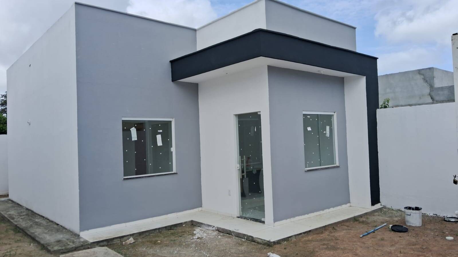 #3289 - Casa para Venda em Feira de Santana - BA