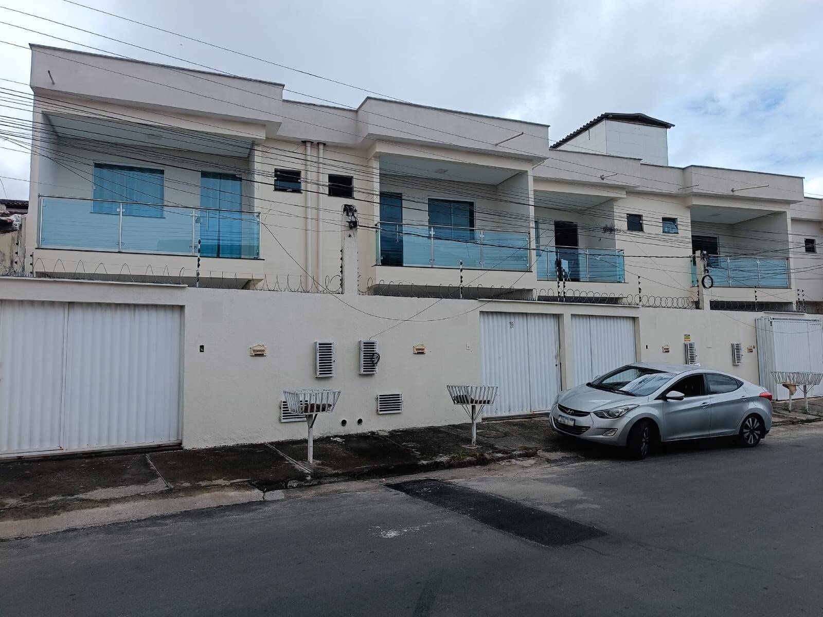 #3292 - Casa para Locação em Feira de Santana - BA