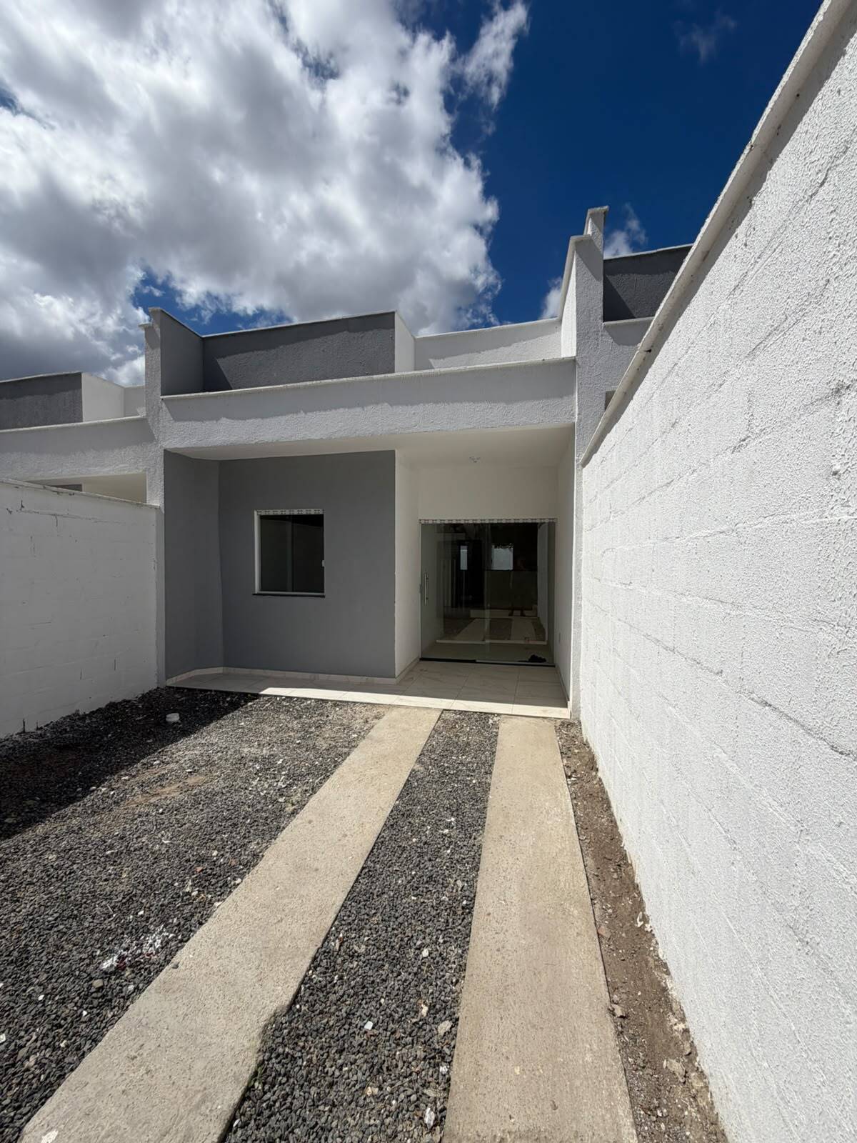 #3308 - Casa para Venda em Feira de Santana - BA