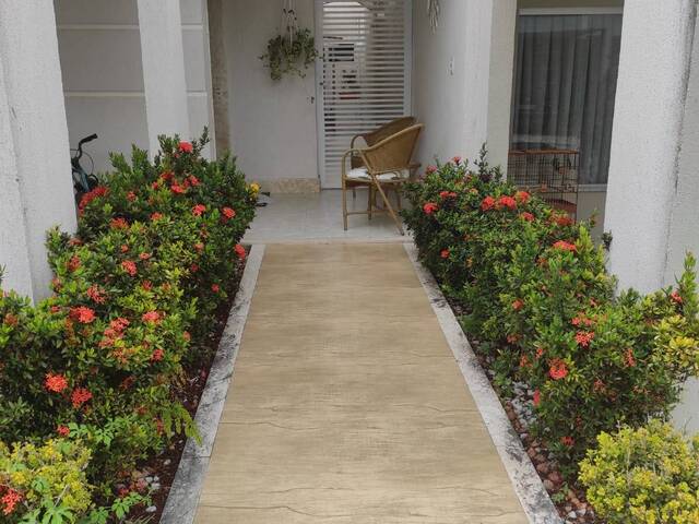 #2660 - Casa para Venda em Feira de Santana - BA