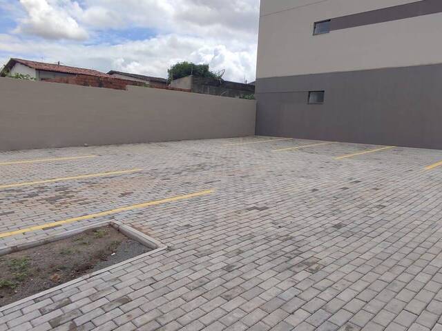 Apartamento para Venda em Feira de Santana - 5