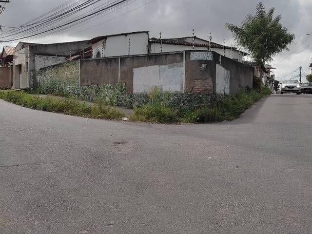 #2824 - Casa para Venda em Feira de Santana - BA - 2