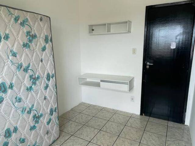 Apartamento para Venda em Feira de Santana - 5