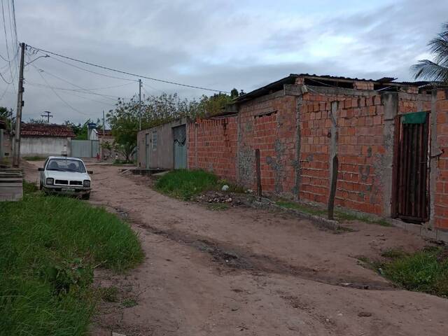 #2894 - Casa para Venda em Feira de Santana - BA - 3