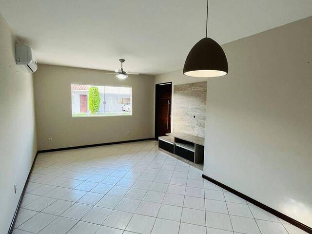 Casa para Venda em Feira de Santana - 5