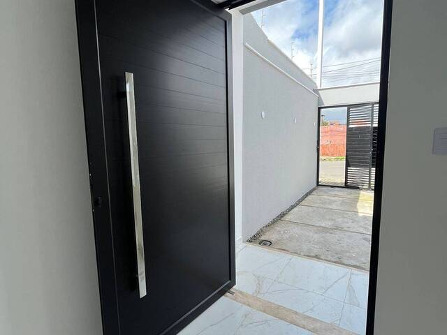 #2923 - Casa para Venda em Feira de Santana - BA