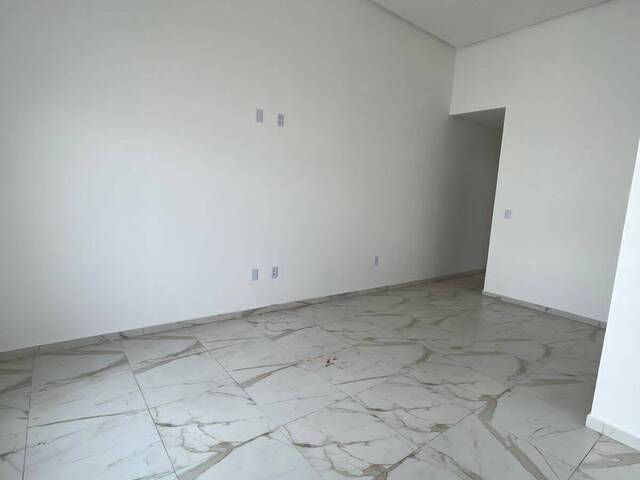 Casa para Venda em Feira de Santana - 5