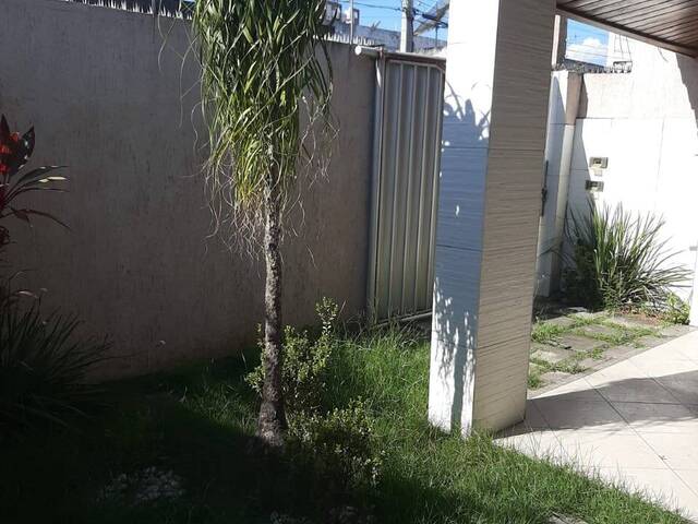 #2950 - Casa para Venda em Feira de Santana - BA