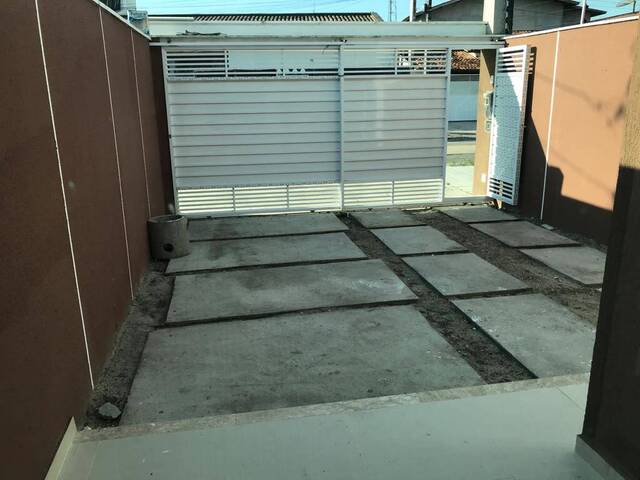 #2975 - Casa para Venda em Feira de Santana - BA