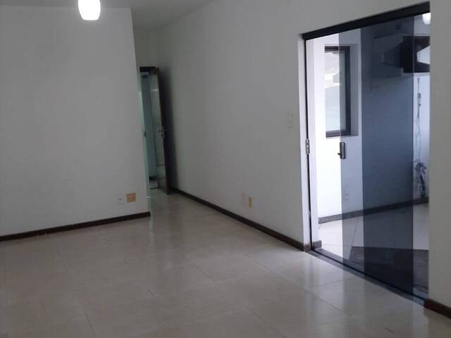 Apartamento para Venda em Feira de Santana - 4