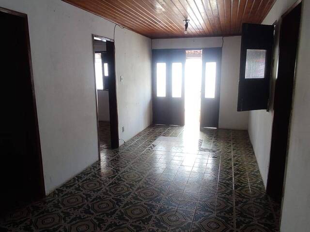#3038 - Casa para Venda em Feira de Santana - BA