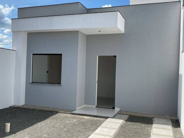 #3045 - Casa para Venda em Feira de Santana - BA