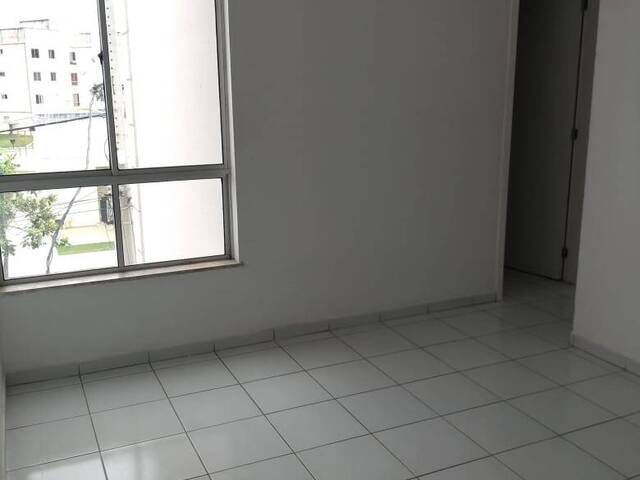 #3047 - Apartamento para Venda em Feira de Santana - BA - 2