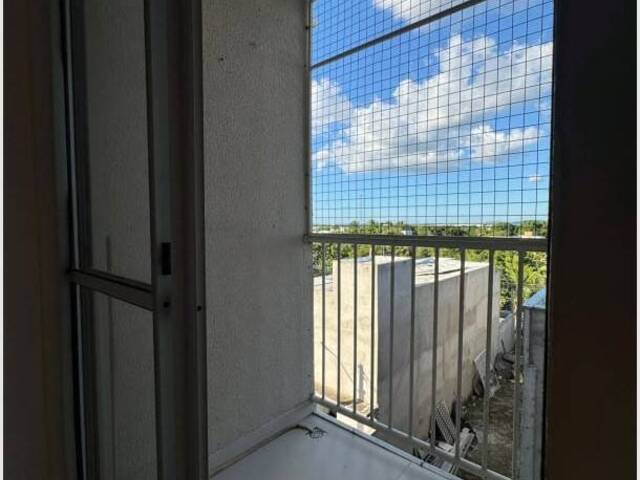 #3127 - Apartamento para Venda em Feira de Santana - BA - 3