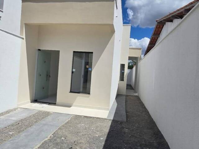 #3147 - Casa para Venda em Feira de Santana - BA - 2