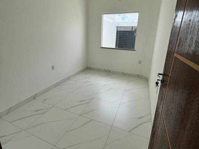 Casa para Venda em Feira de Santana - 4