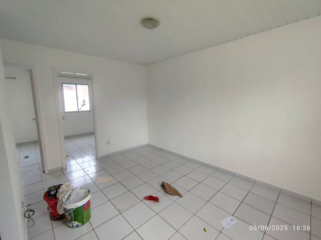 #3215 - Casa em condomínio para Locação em Feira de Santana - BA - 2
