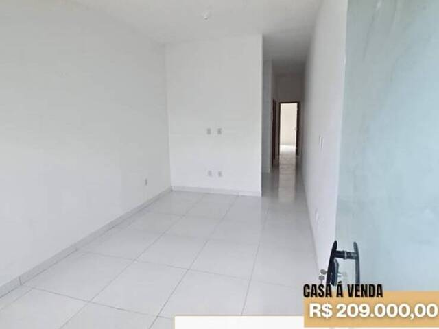 Casa para Venda em Feira de Santana - 4