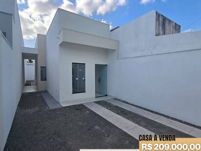 #3241 - Casa para Venda em Feira de Santana - BA - 2