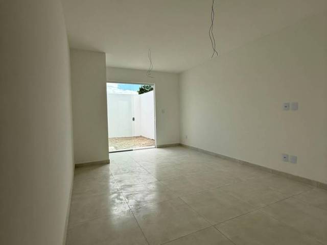 #3256 - Casa para Venda em Feira de Santana - BA - 2