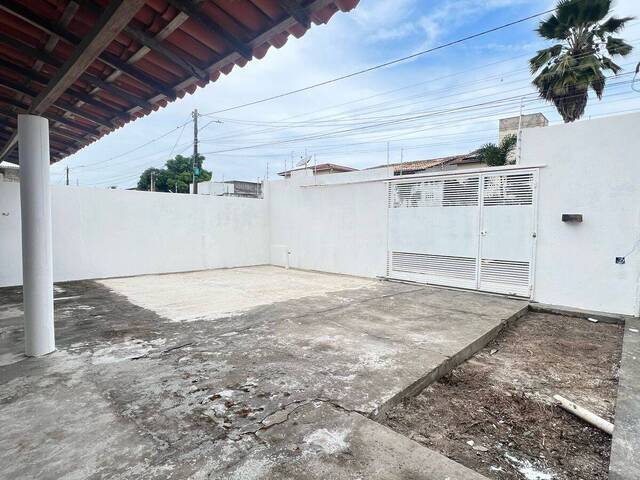Casa para Venda em Feira de Santana - 4