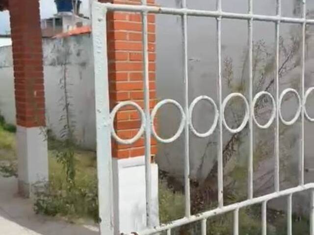 #3276 - Casa para Venda em Feira de Santana - BA - 2