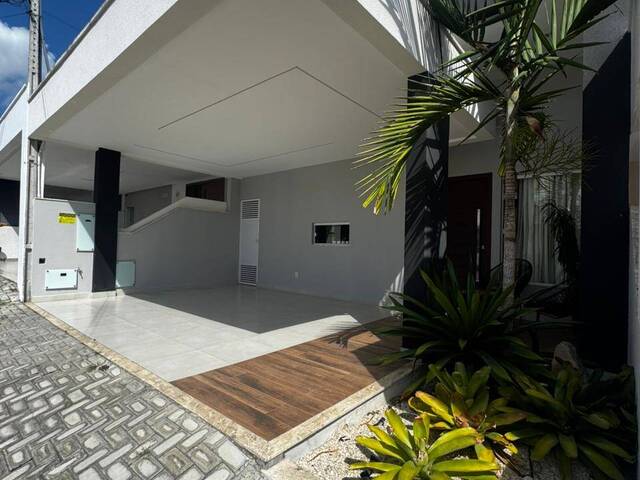 Casa em condomínio para Venda em Feira de Santana - 4