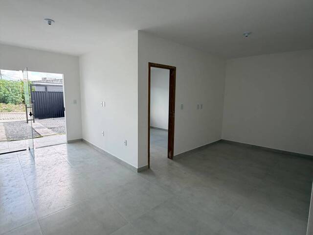 Casa para Venda em Feira de Santana - 4