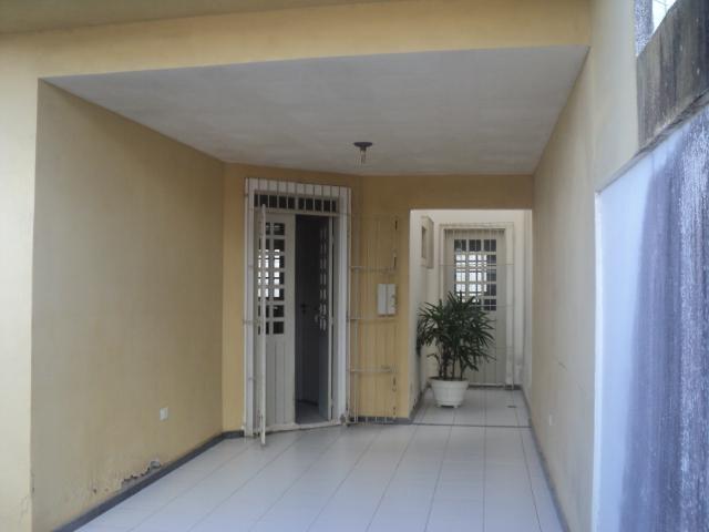 Casa para Venda em Feira de Santana - 3